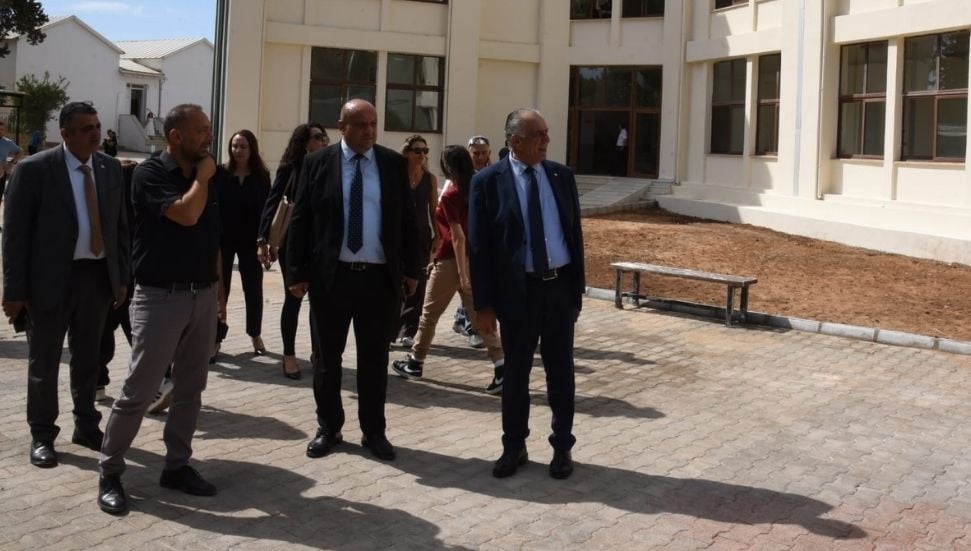 Çavuşoğlu, Namık Kemal Lisesi'ni Ziyaret Etti: Sorumluluk Benim
