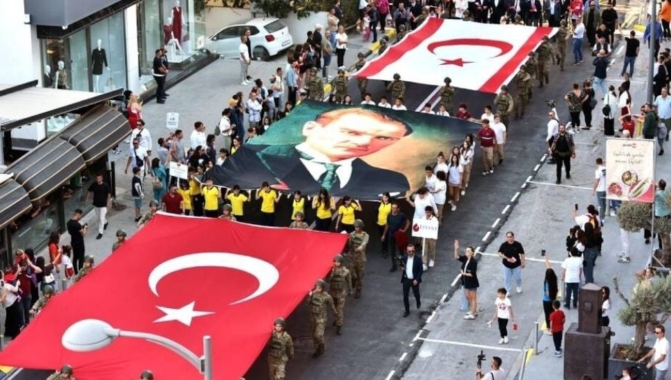 Cumhuriyet Korteji, olumsuz hava koşulları nedeniyle iptal edildi