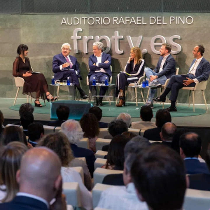 From a Vision to Fruition: “El Líder Ante la Innovación”