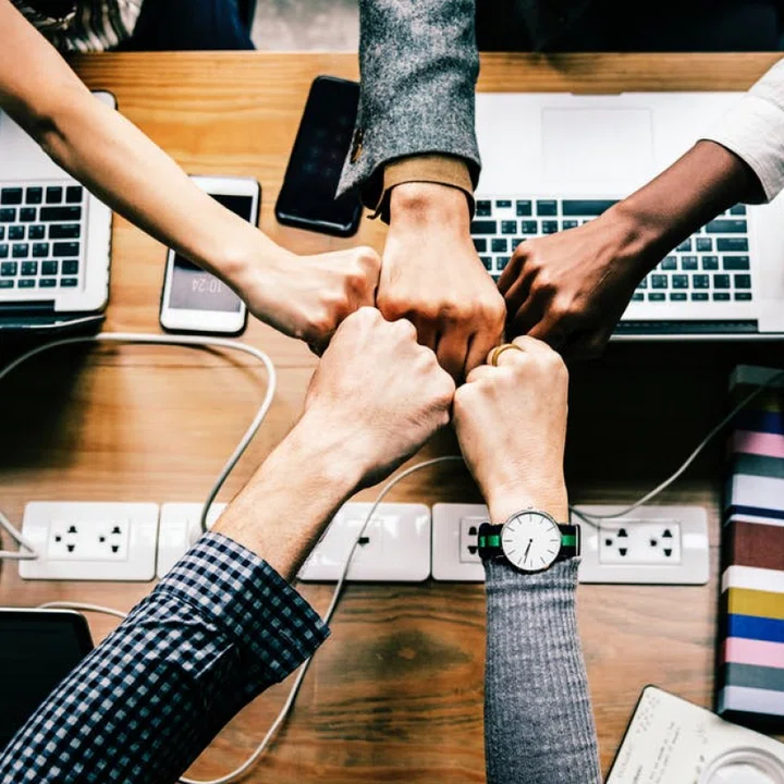 Creazione di celle di innovazione per trasformare un'azienda energetica