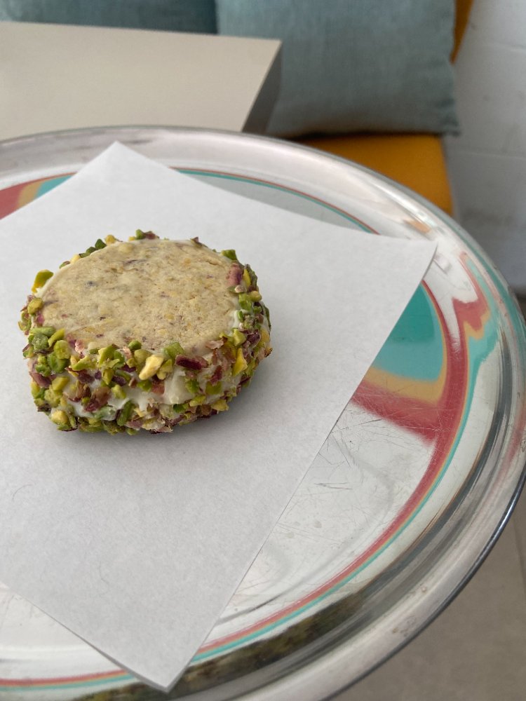 Antep pistachio Alfajor