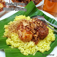 Nasi Kuning Banjar (Ikan Haruan)