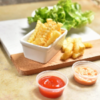 Kentang Goreng/French Fries "Senior" (digoreng setelah dipesan)