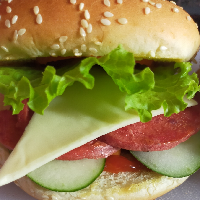 Beef Burger Slice (daging burger kecil 2 slice, besar 1 slice, sesuai stok)