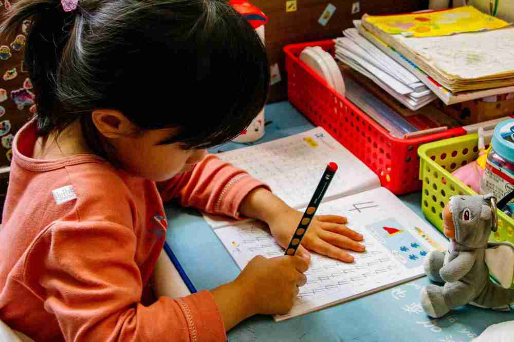 小学校での生活をあらかじめ家庭で体験させておくとは?