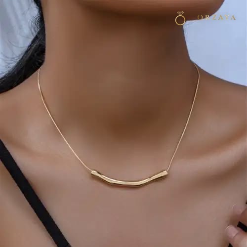 Aura Curved Bar Necklace — necklace in 316L Stainless Steel