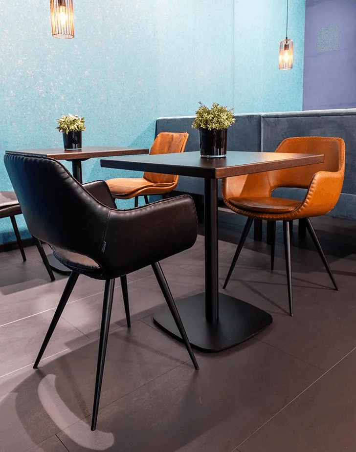 Armchair Edmar in a reference hospitality setting