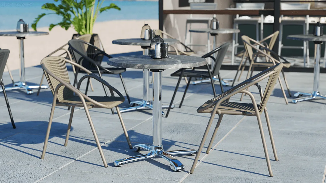 Armchair Malorin in a reference hospitality setting