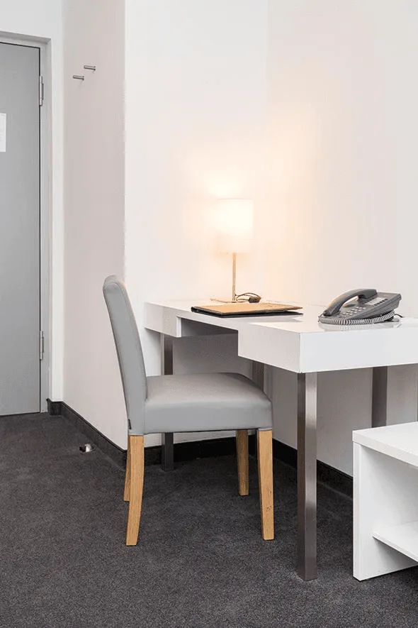 Chair Debby in a reference hospitality setting
