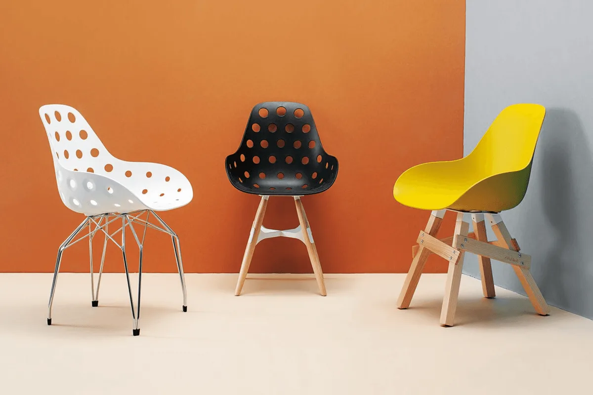 Chair Dimple in a reference hospitality setting