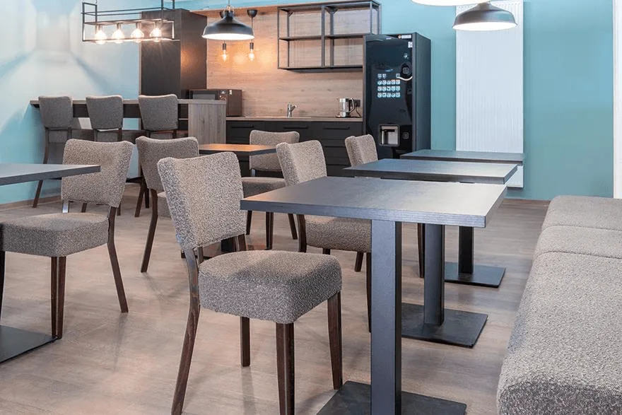 Chair Damara in a reference hospitality setting