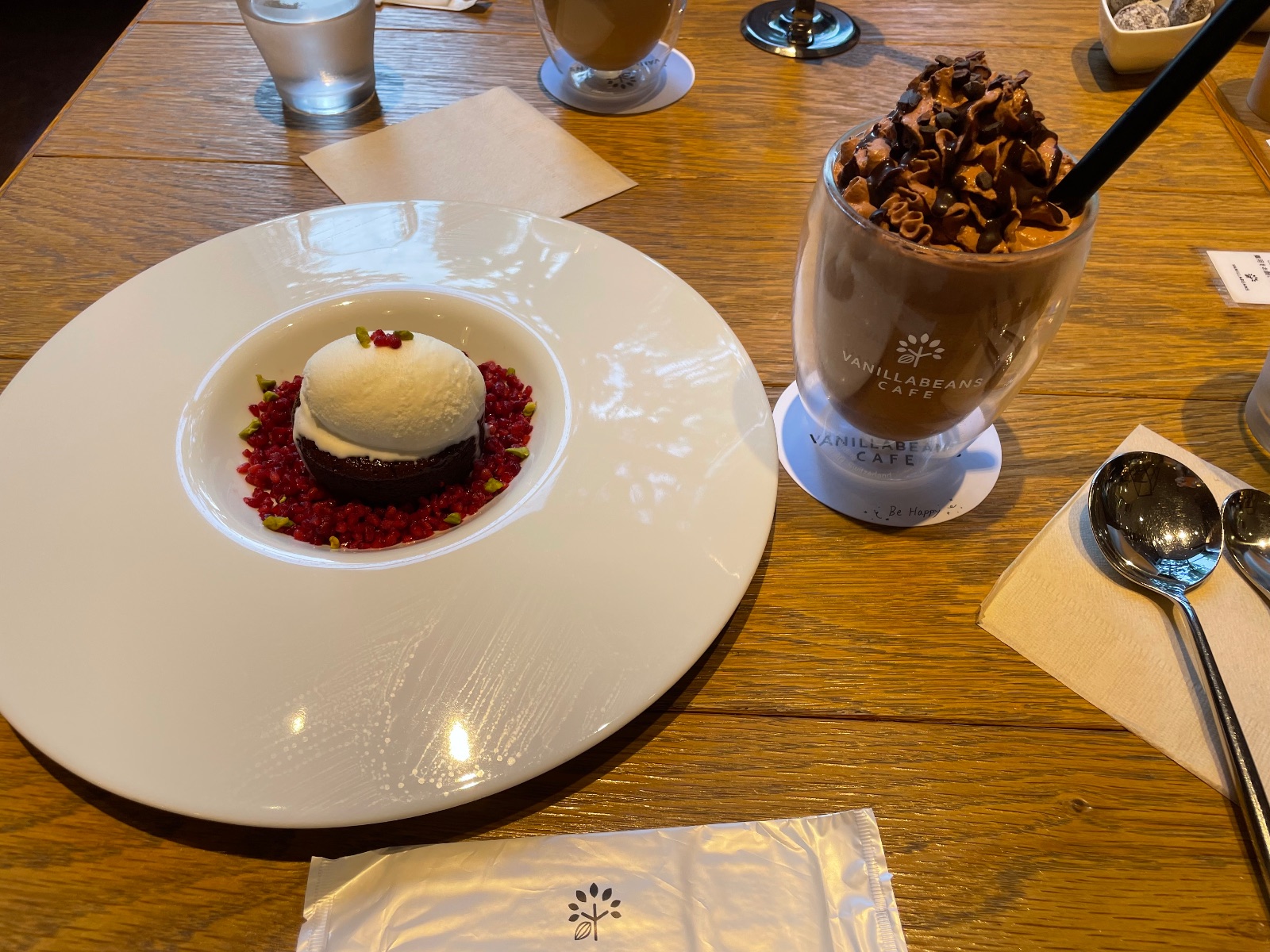 VANILLA BEANS THE ROASTERY みなとみらい