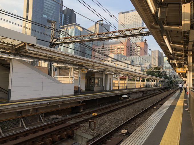 小田急線南新宿駅