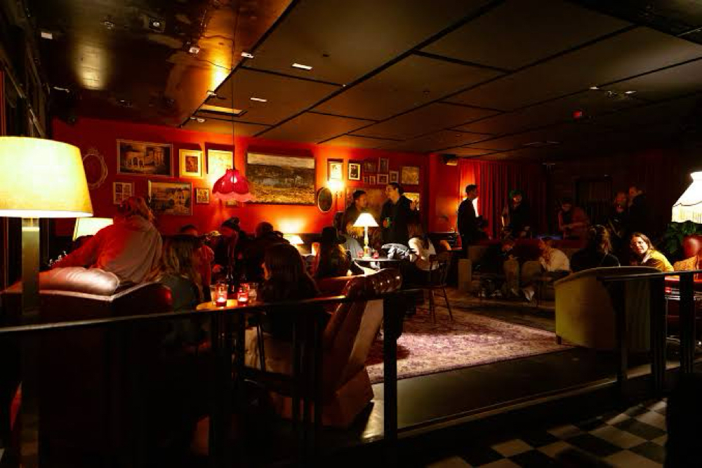 Altar Bar