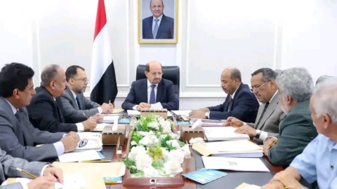 المجلس الأعلى للطاقة يبحث إصلاح قطاع الكهرباء وتحسين الخدمة في عدن