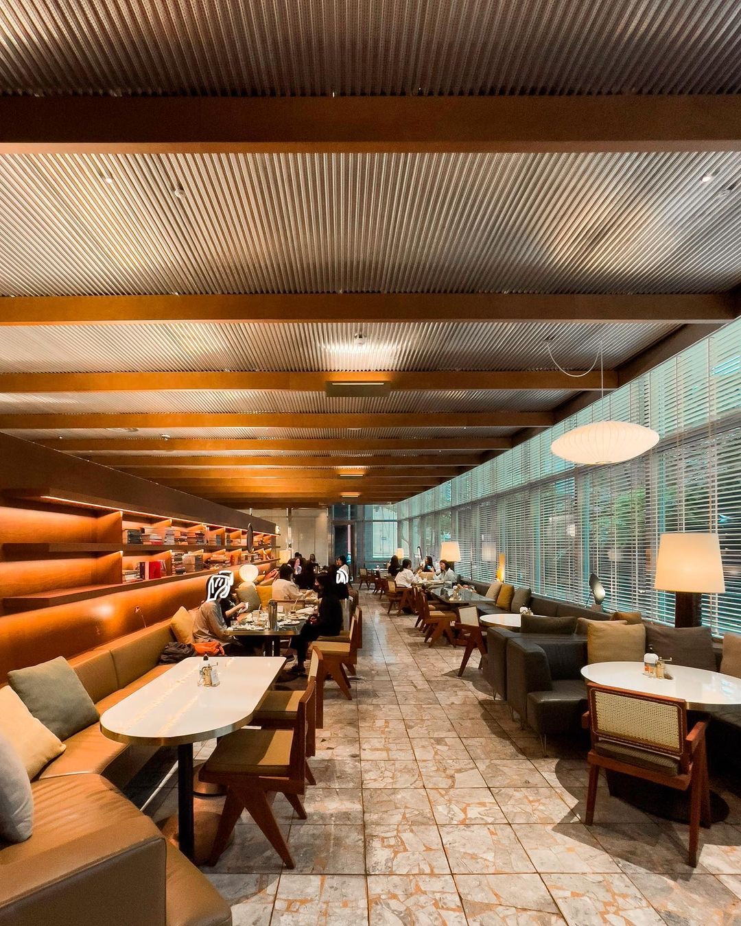 Image of Bills Gangnam located at 142 Teheran-ro, Gangnam-gu, Seoul, South Korea