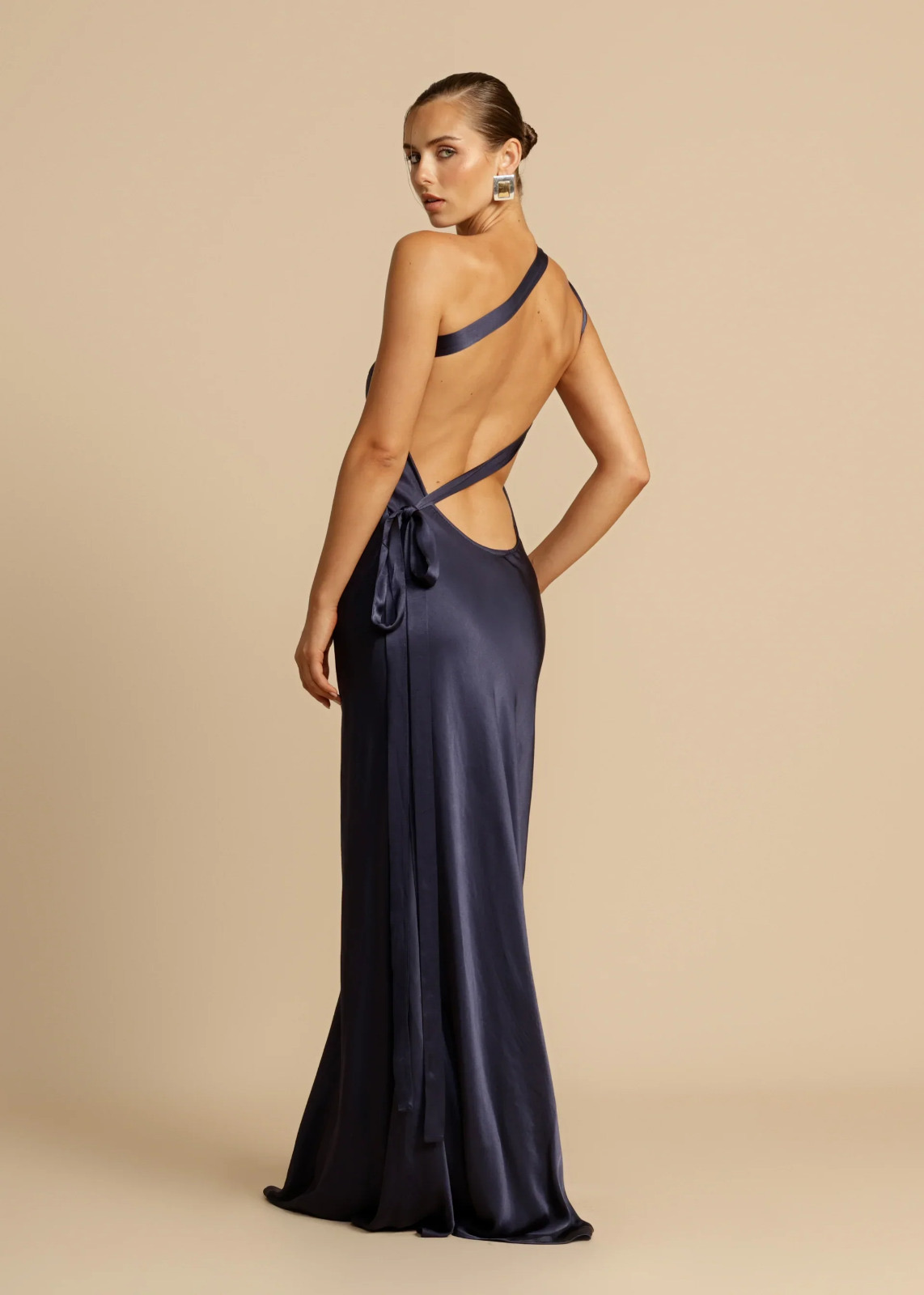 Monique Navy 3