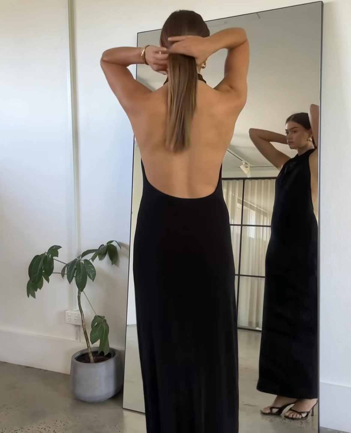 KOOKAÏ 🖤 Erica Halter Dress in Black 2