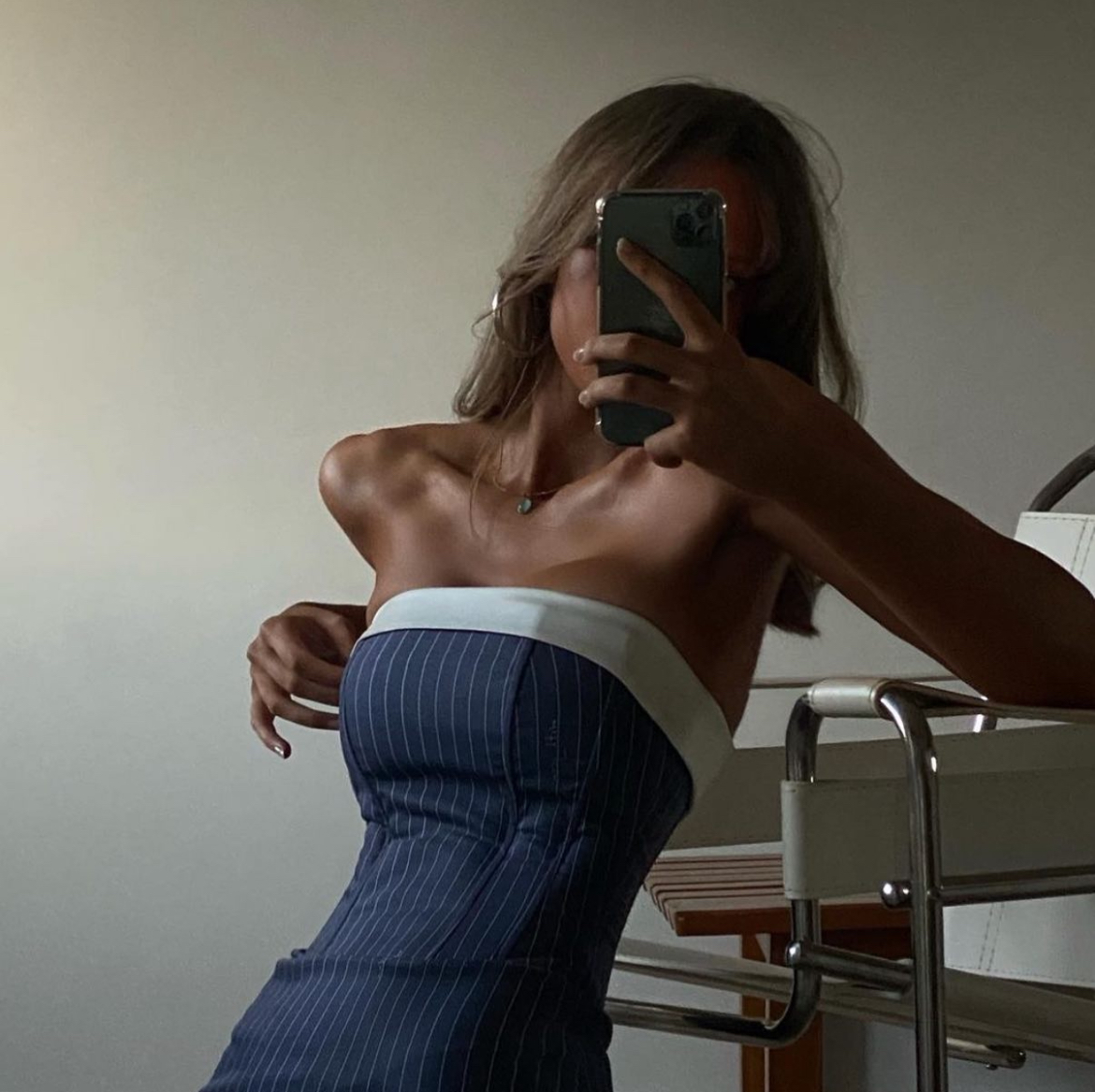 With Jéan Chloe Corset Dress in Pin-Me 4