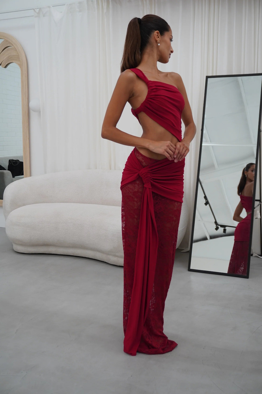Deconduarte Paradiso Lace Maxi Dress Berry 2