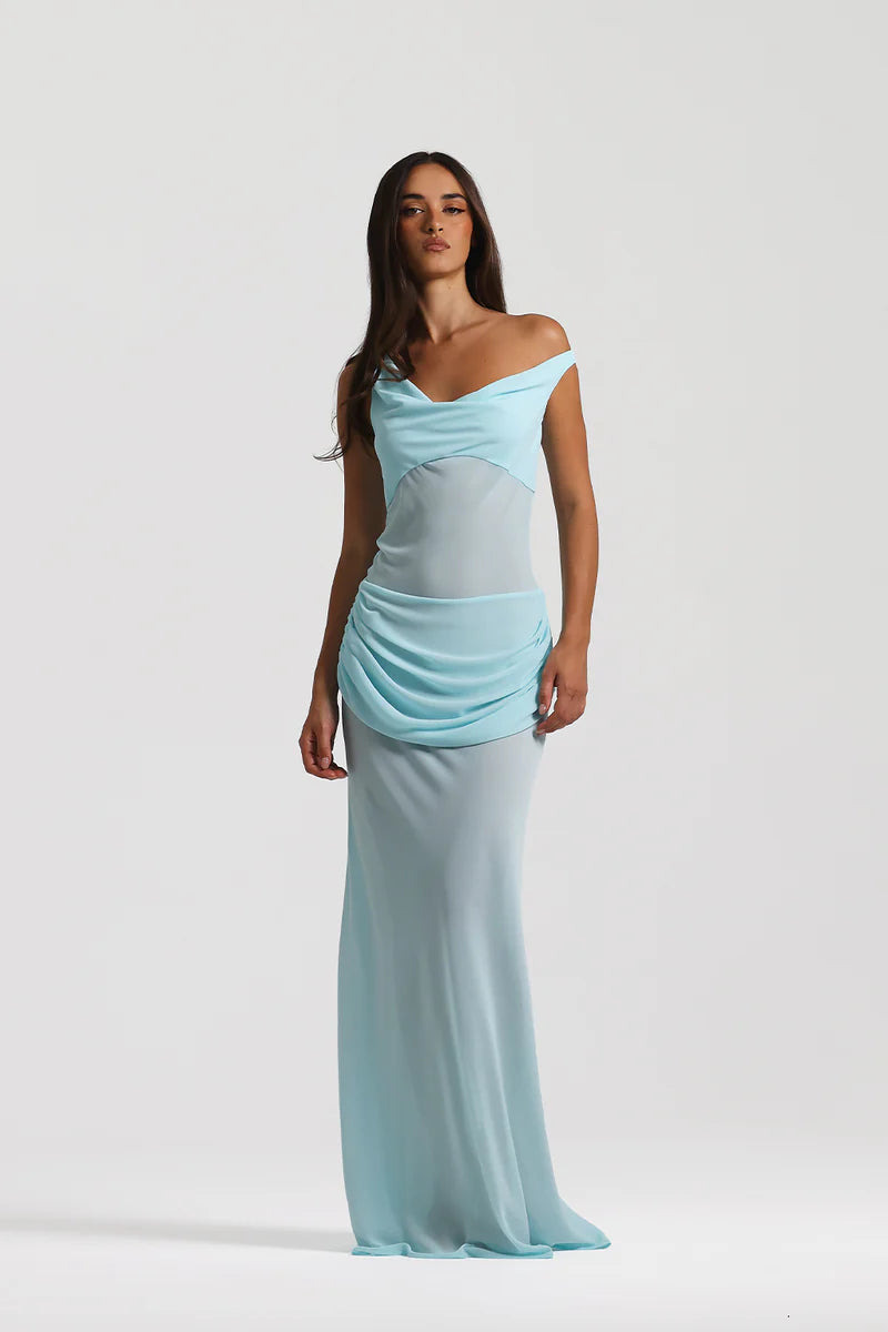 The Natalie Rolt Cadence Gown 🩵 4