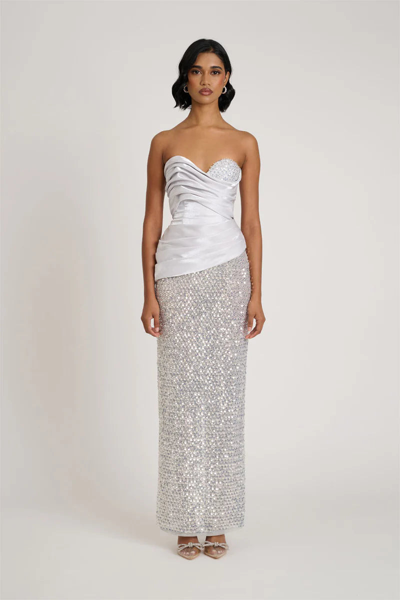 The Eliya The Label Gia Gown in Silver 🤍 5