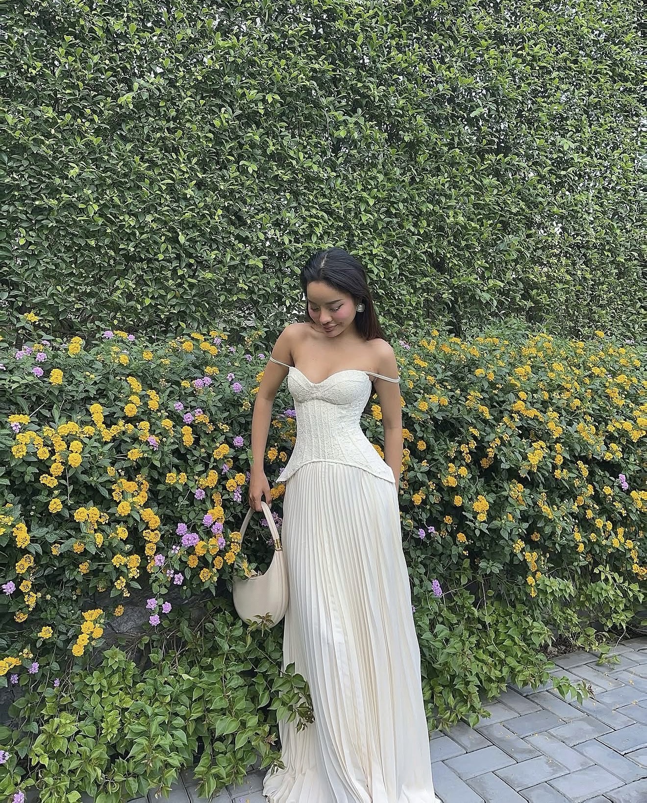 Daniella Lace Corset Maxi Dress 2