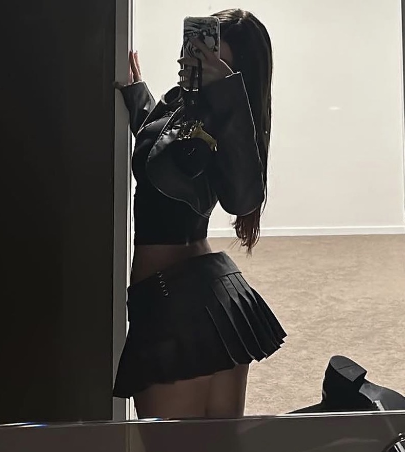 Kari Bolero & mini skirt 2