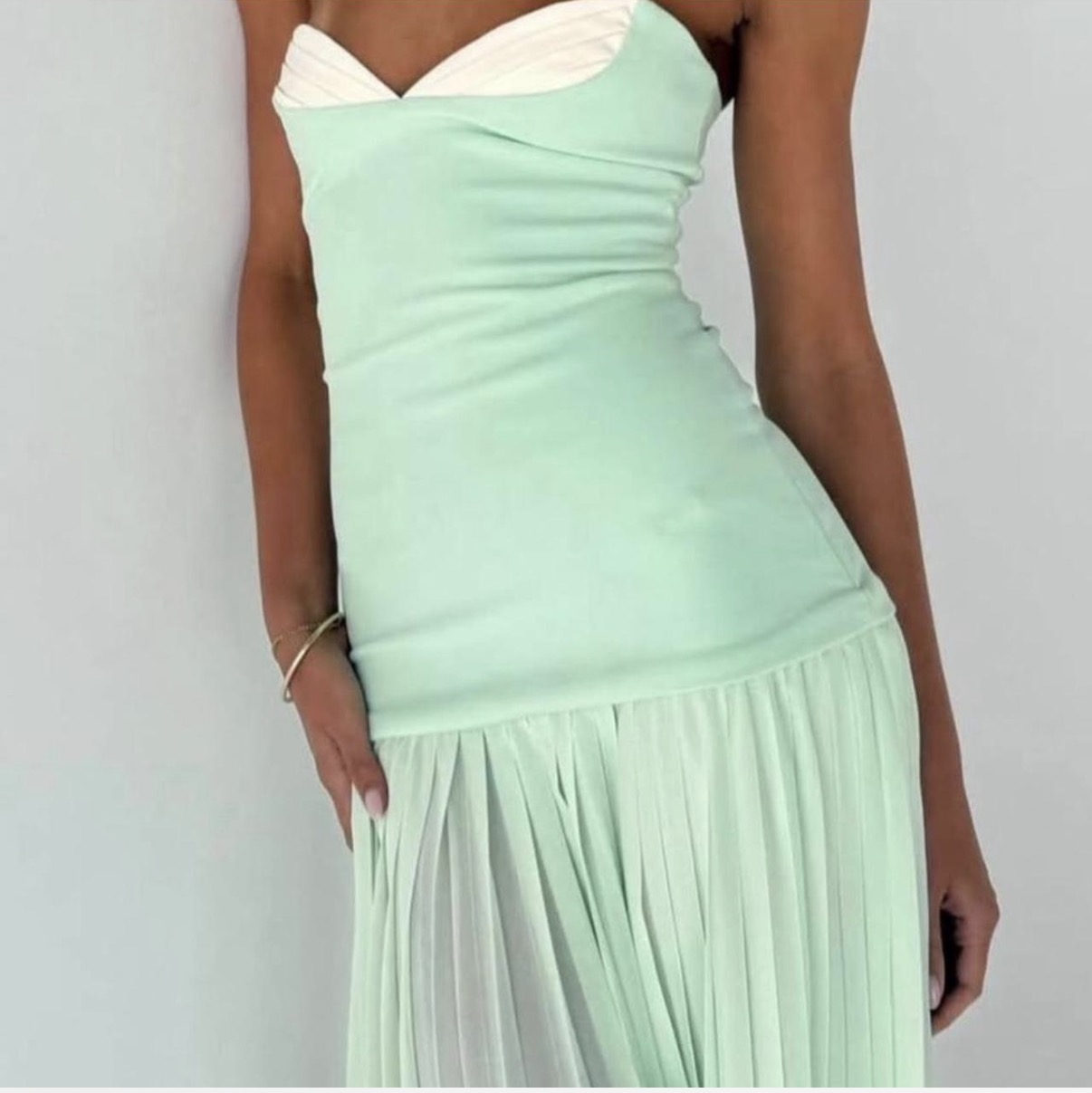 Jefrei sei she is olla Nicolette maxi dress 2