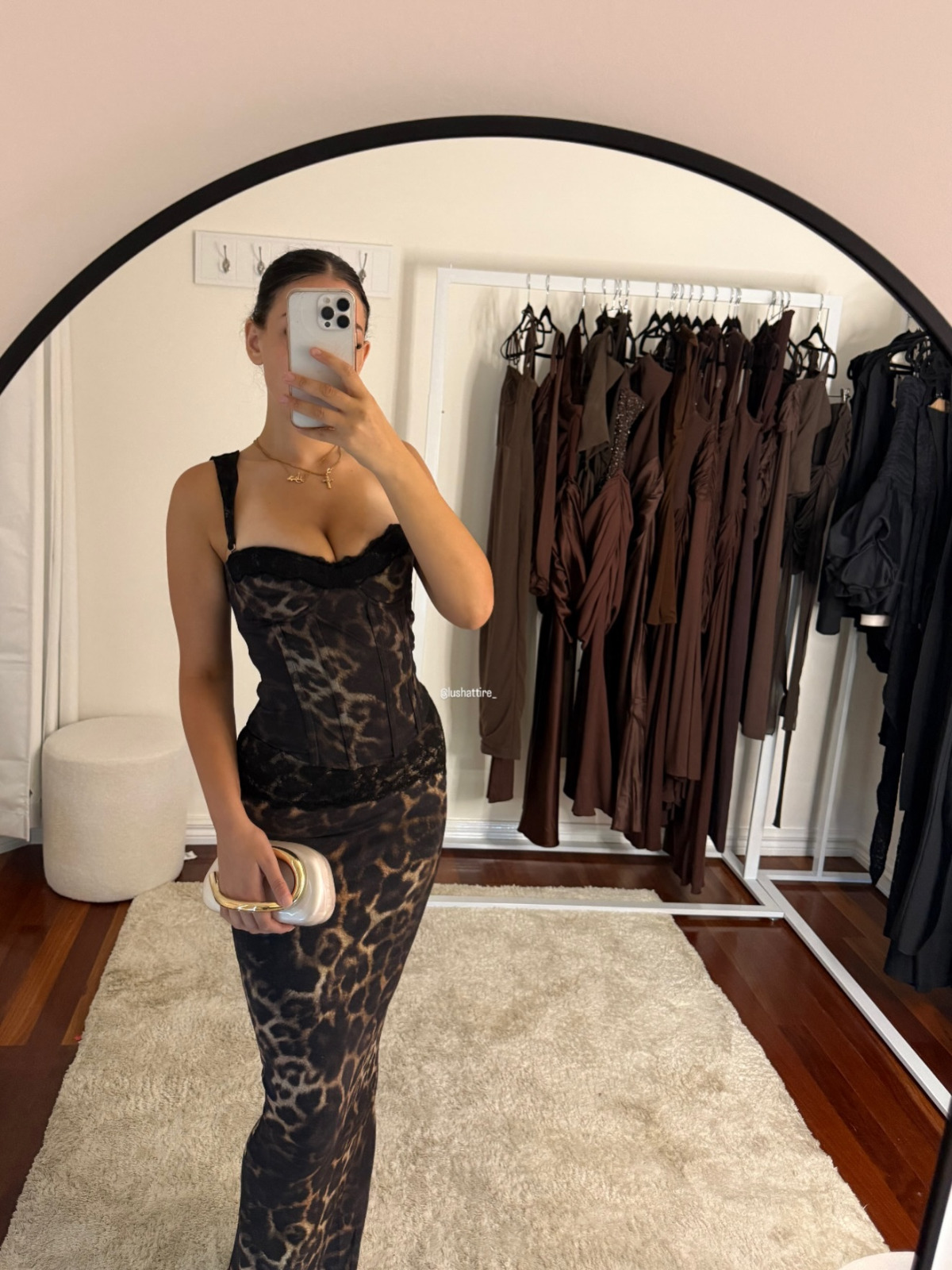 Viral sold out mars the label jayde set 🤎 2