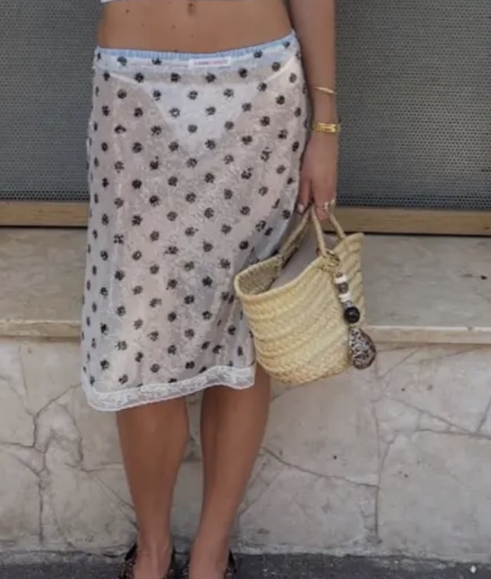 Handover Leandro’s midi skirt 5