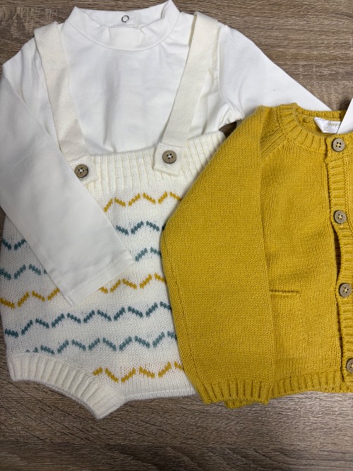 Conjunto mayoral 3 piezas talla 12 y 18 meses