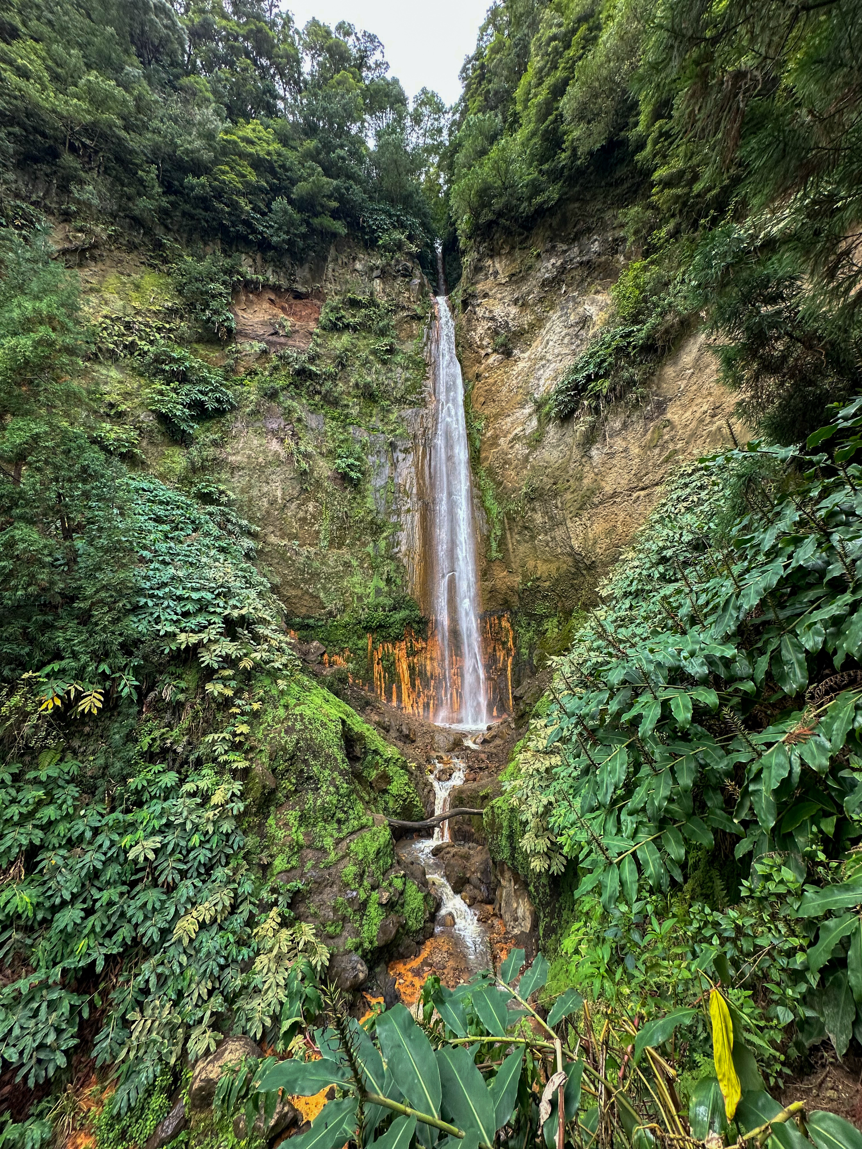 Cascata da Ribeira Quente