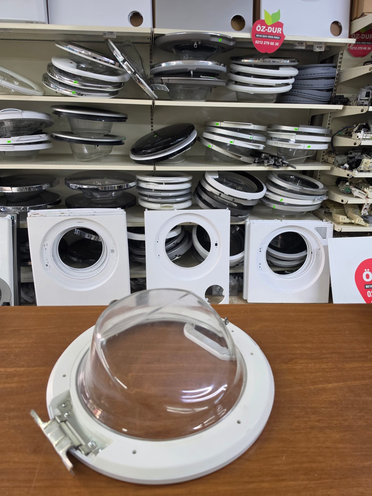 Hotpoint Ariston çamaşır makinesi ikinci el ön kapak grubu EMG 723 823 923 10 23 modellerine uygundur detaylı bilgi özdur yedek parça — görsel 3