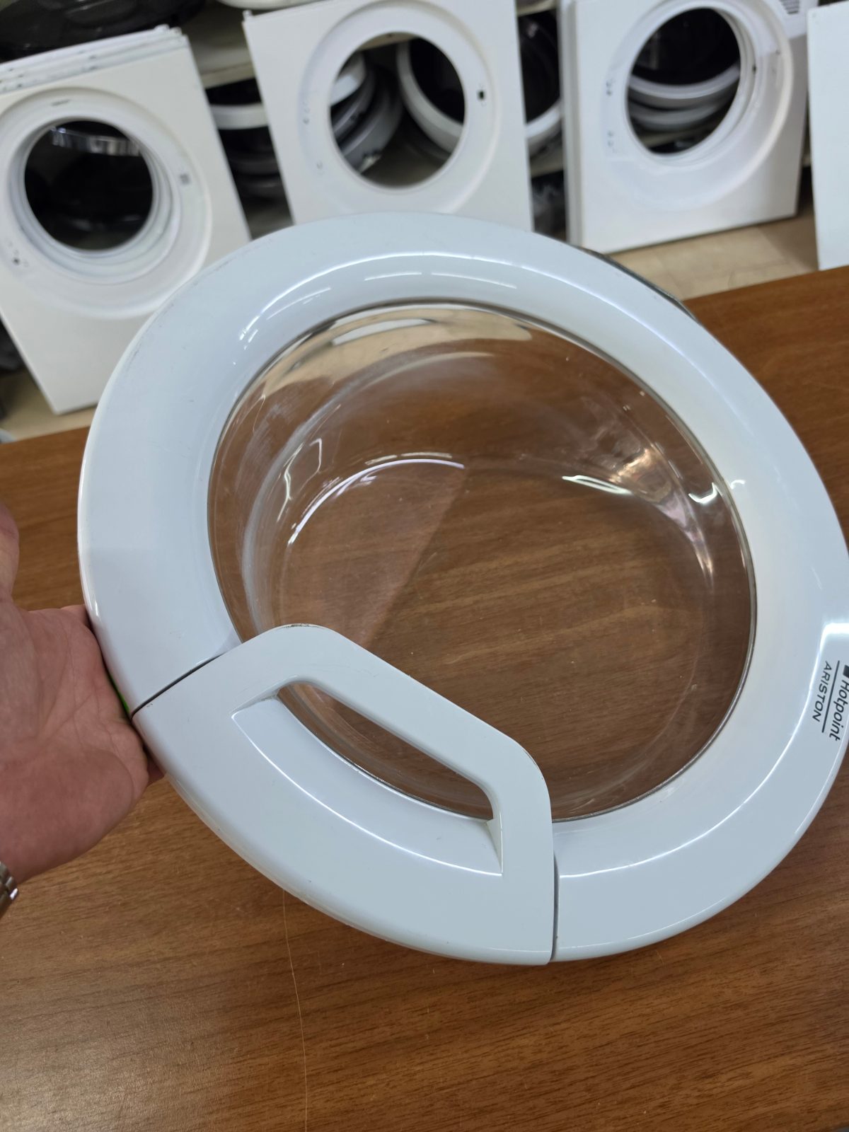 Hotpoint Ariston çamaşır makinesi ikinci el ön kapak grubu EMG 723 823 923 10 23 modellerine uygundur detaylı bilgi özdur yedek parça — görsel 4