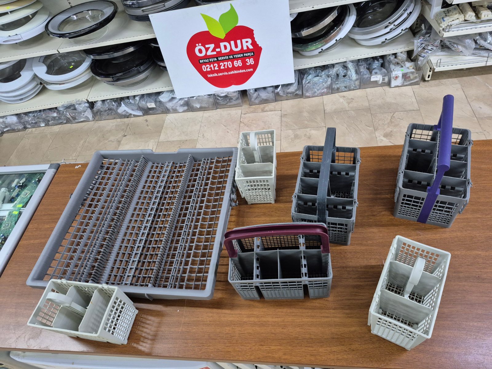 Bulaşık Makinesi Kaşıklık Sepetleri Bütün Marka Modellerre Uyumlu 2.el Çıkma Orijinal — görsel 10
