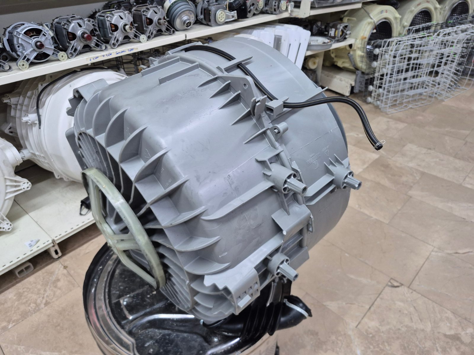 Electrolux  Made in EU  Mod.EW6F4822AB — görsel 3