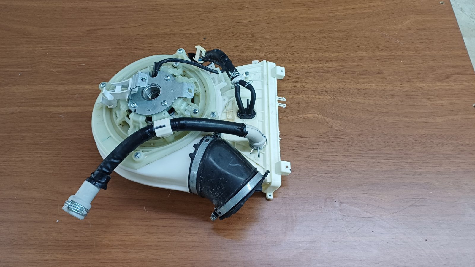 Arçelik 9146 YK Kurutma Makinesi Fan Motoru Komple Gövde - Orijinal Çıkma — görsel 2
