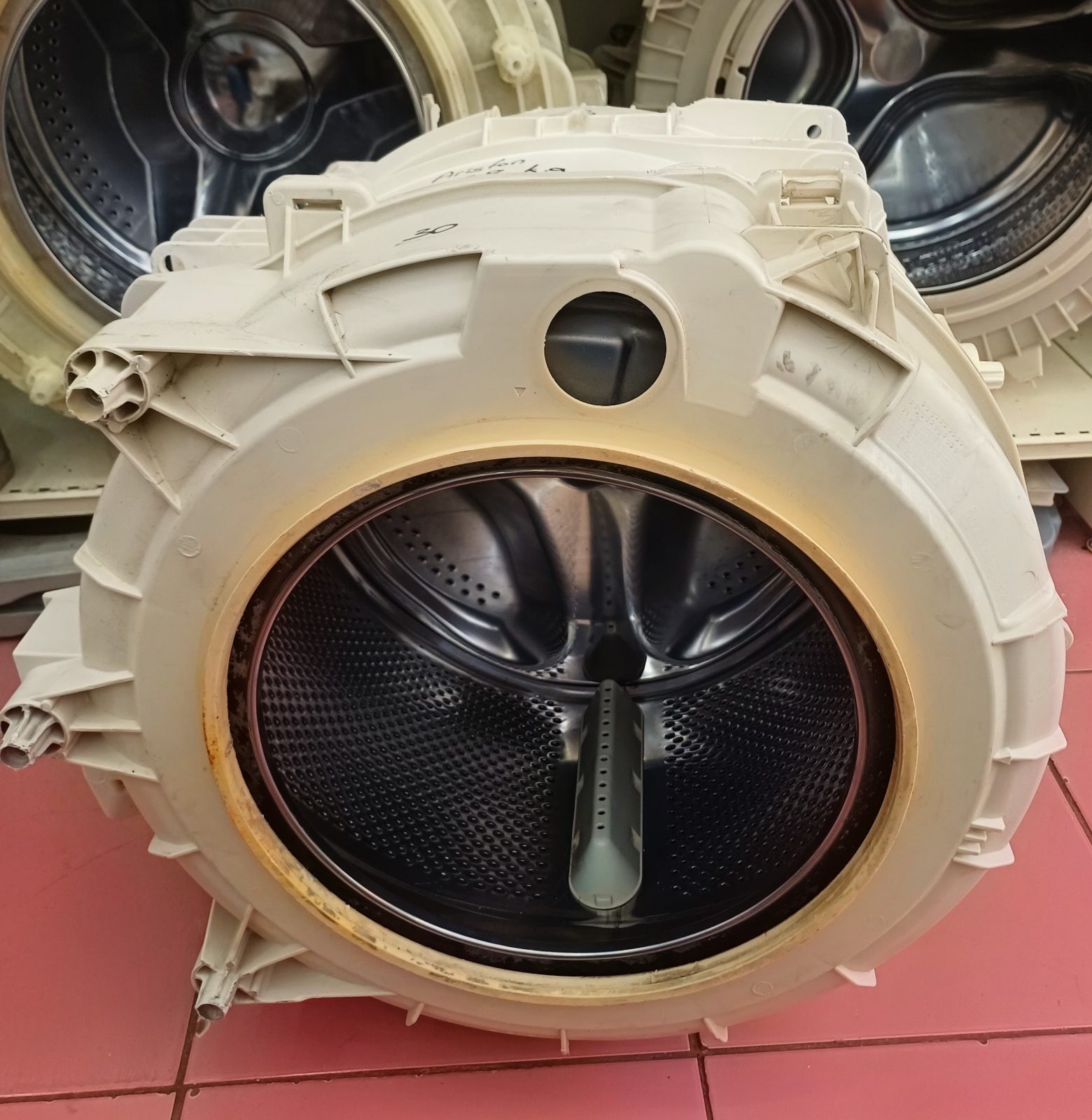 Hotpoint Ariston Çamaşır Makinesi Kazanı / Tamburu (FMG 723 - 823 - 923 - 1023 Uyumlu) - Orijinal 2. El Çıkma