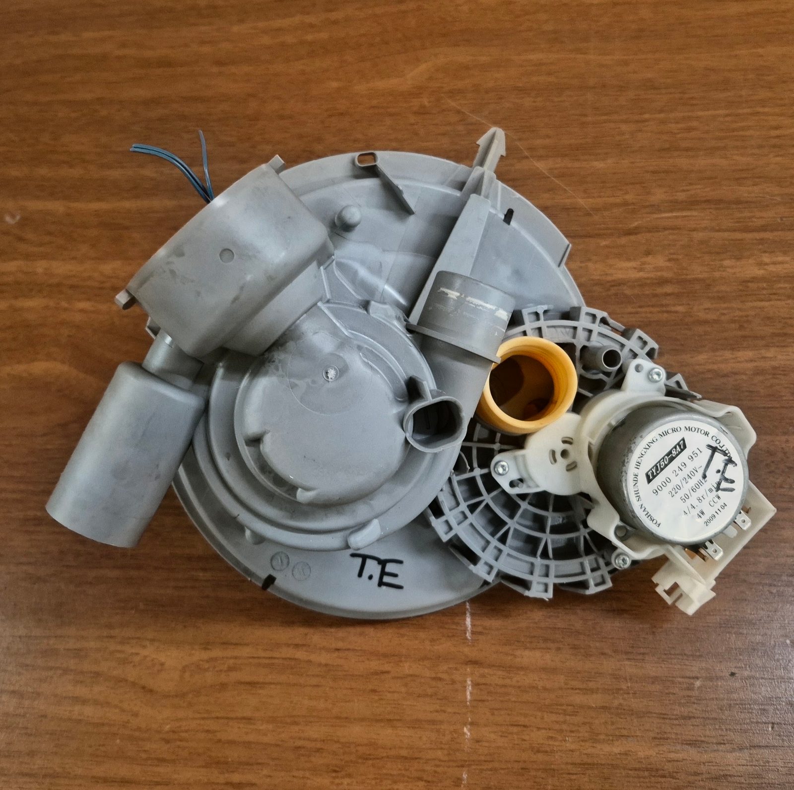 Bosch Siemens Profilo Bulaşık Makinesi Su Yönlendirici Motoru / Ventili - 9000249951 - Orijinal Çıkma — görsel 2