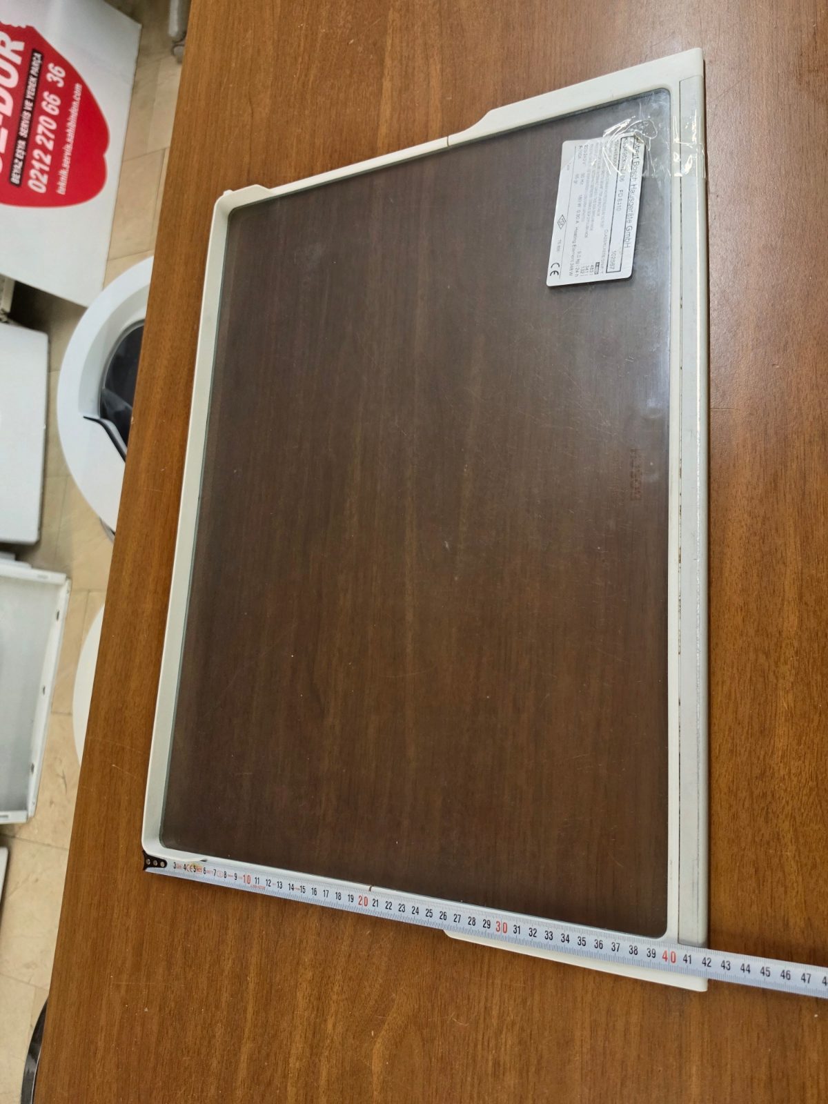Bosch KSU49630NE /06 Sebzelik Üstü Cam Çerçeve Raf Original — görsel 1