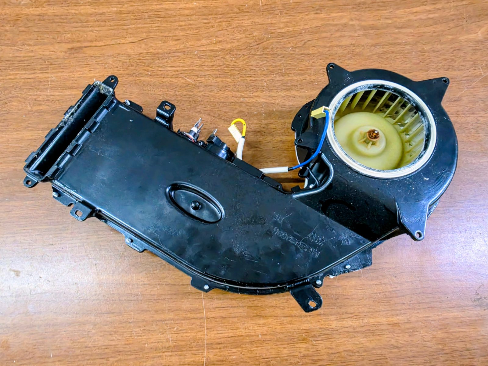 LG Kurutmalı Çamaşır Makinesi Kurutma Fan Motoru ve Tüneli Komple (4681ER1007E) — görsel 3