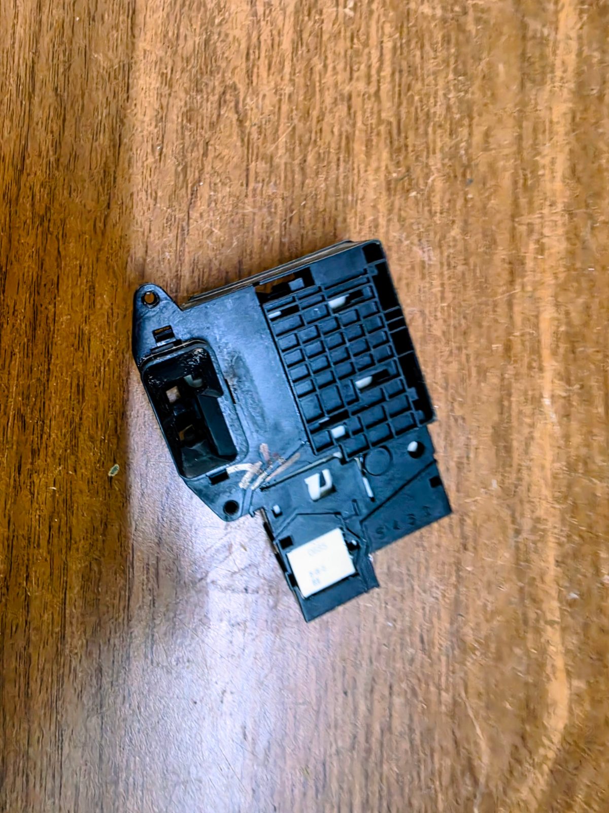 LG Çamaşır Makinesi Kapı Emniyet Kilidi - F14U2TDHP5N Uyumlu Kilit Mekanizması