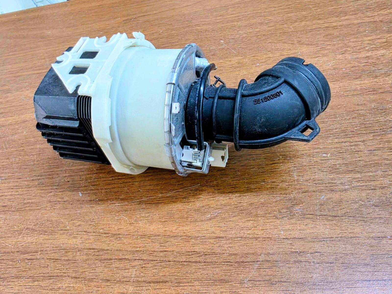 Arçelik 6355 Bulaşık Makinesi Yıkama Motoru (Sirkülasyon Pompası - Parça Kodu: 1762650500) — görsel 3