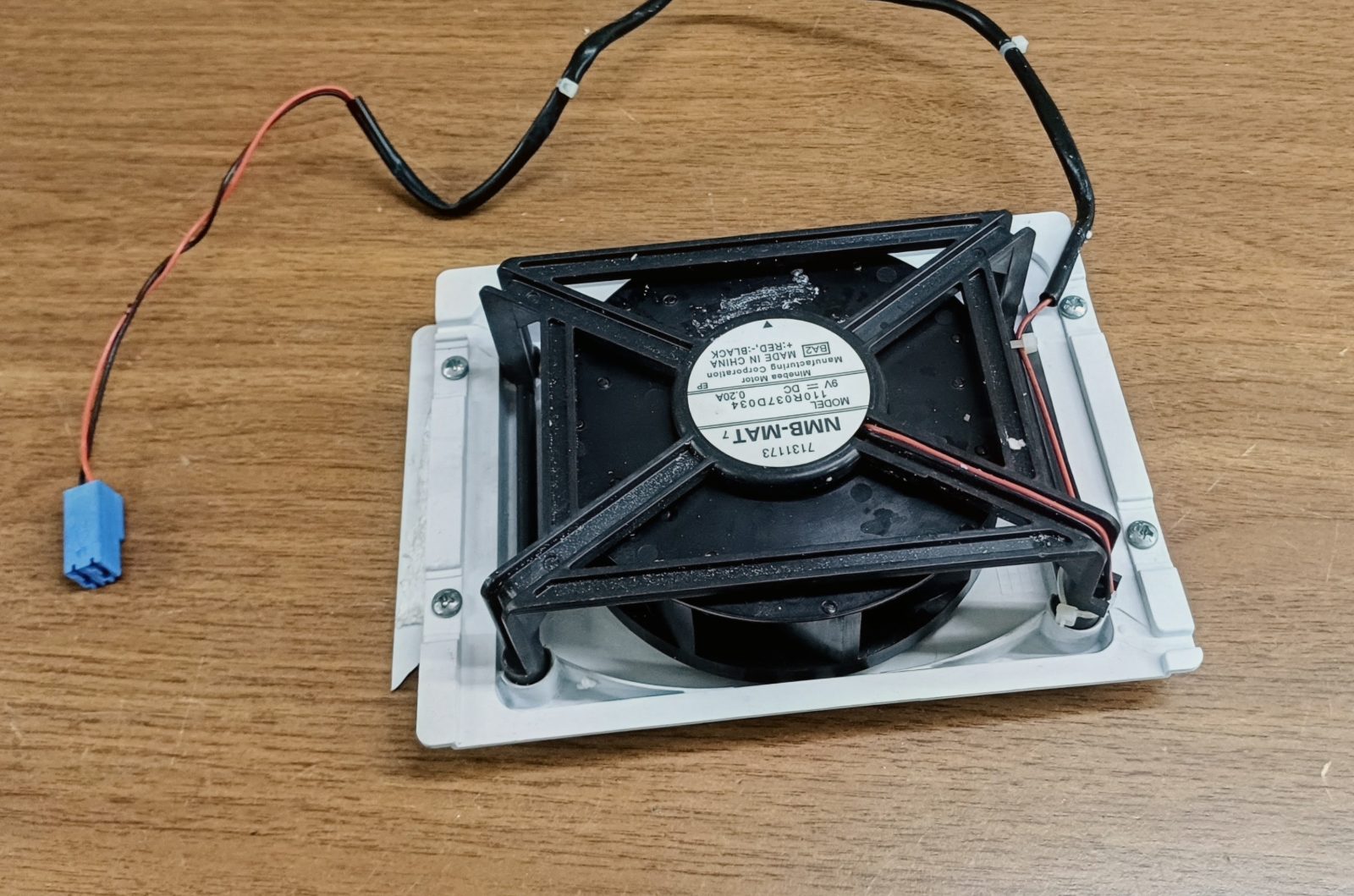 Ariston Hotpoint Indesit Buzdolabı Fan Motoru - NMB-MAT 110R037D034 (7131173)