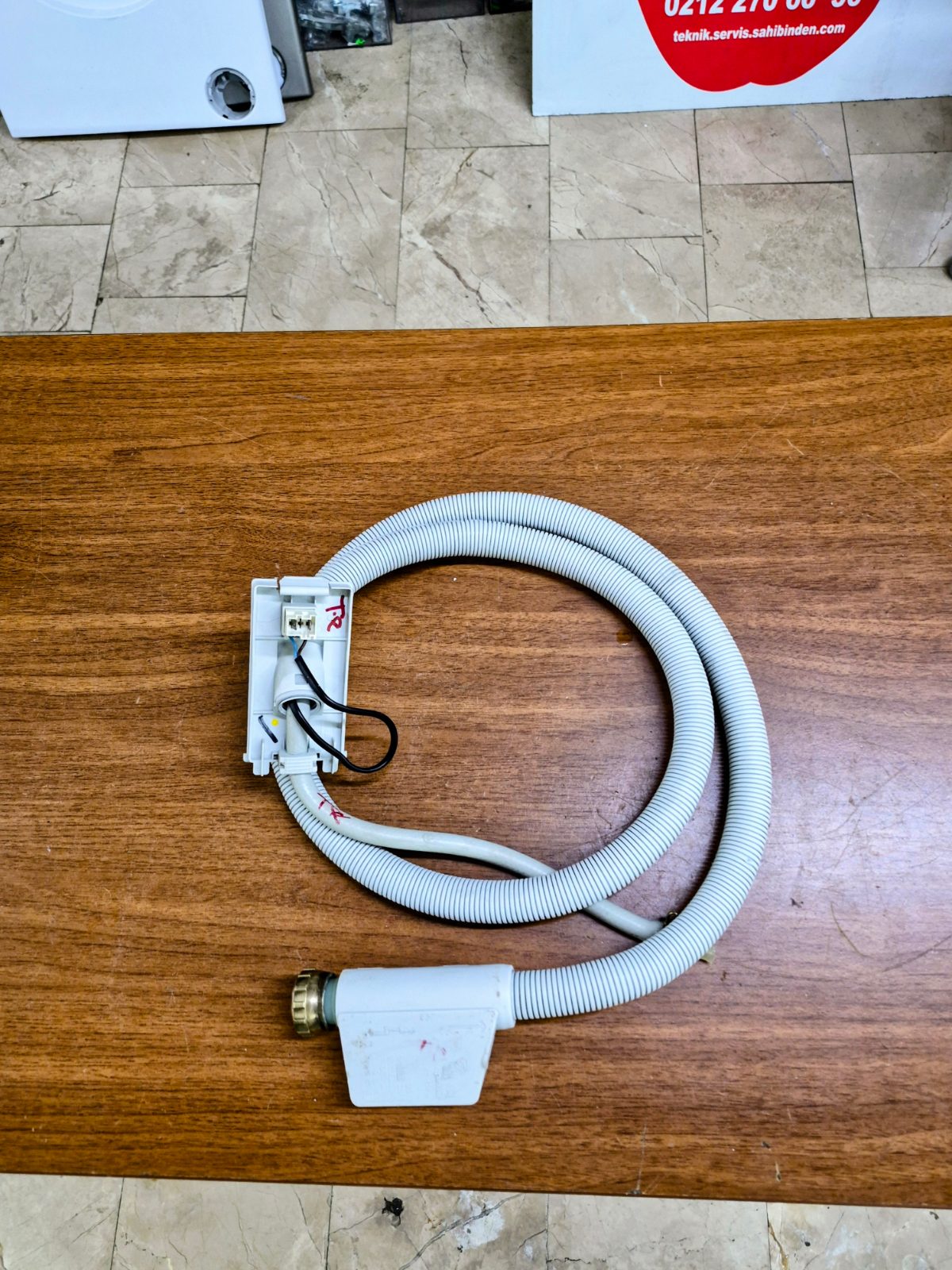 Bosch SGS55E02TR Bulaşık Makinesi Aquastop Ventili ve Hortumu (Orijinal) — görsel 3