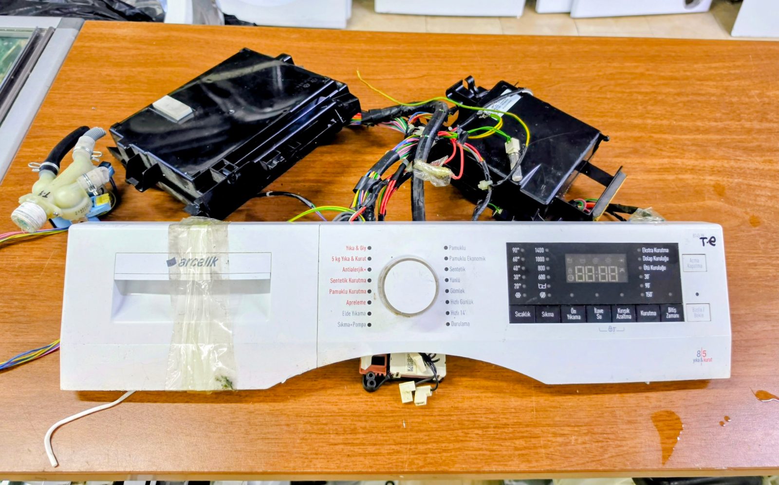 Arçelik 8145 YK Kurutmalı Çamaşır Makinesi Ön Panel Kartı ve Tesisat — görsel 4