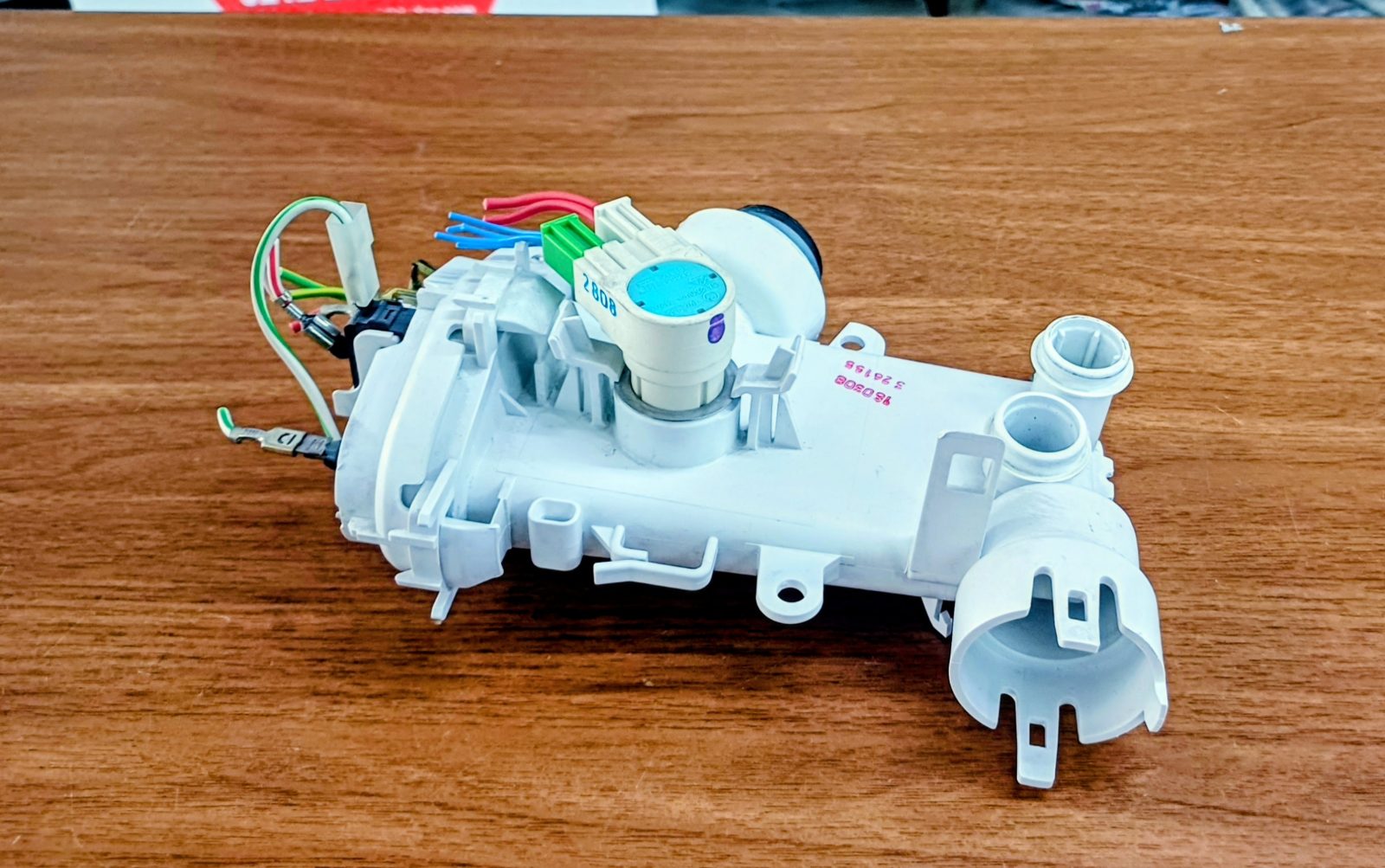 Siemens SE55M579EU Bulaşık Makinesi Akış Tipi Isıtıcı Bloğu (Rezistanslı Pompa Bloğu)