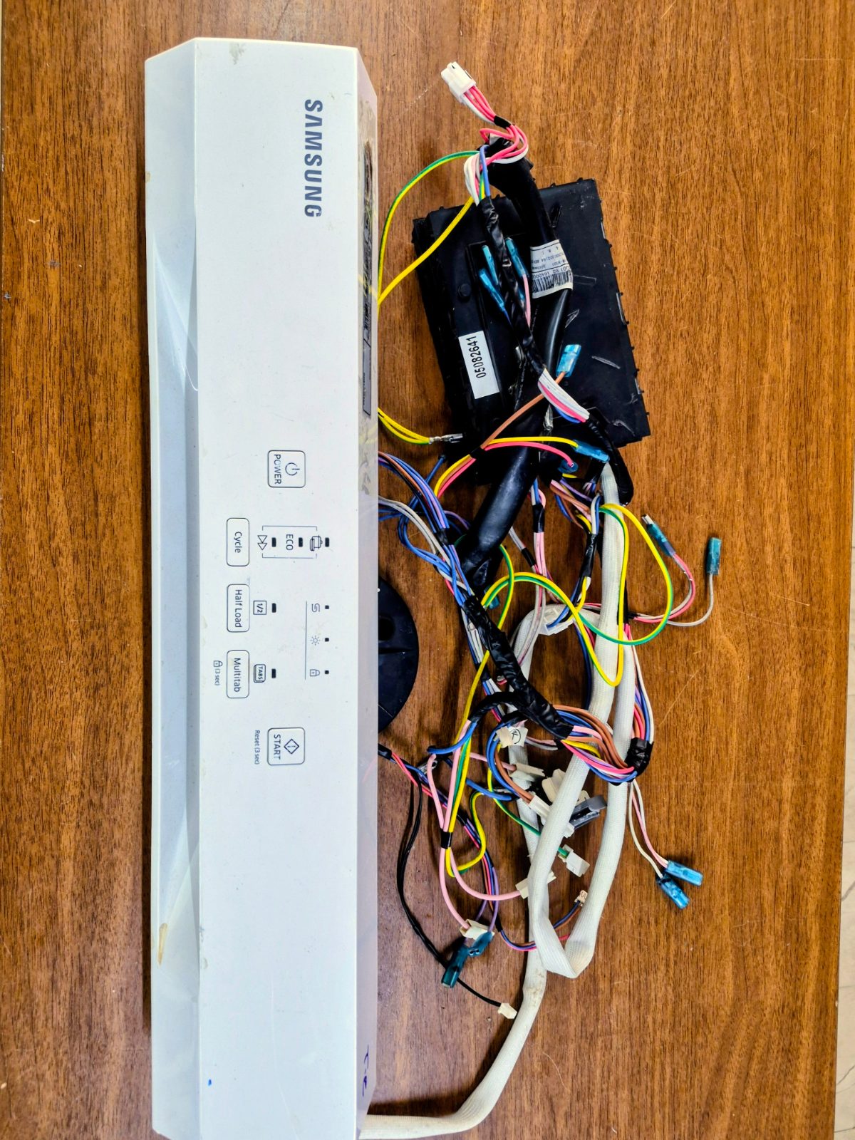 Samsung DW60H3010FW/TR Orjinal Ön Panel Tuş Grubu ve Kablo Demeti — görsel 2