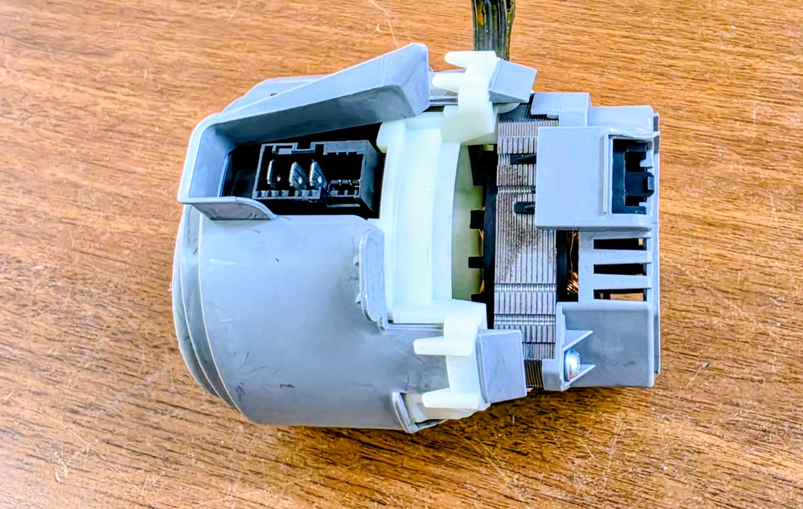 Bosch Siemens Profilo Bulaşık Makinesi Isıtma Pompası - 00651956 Orijinal Çıkma Motor — görsel 3